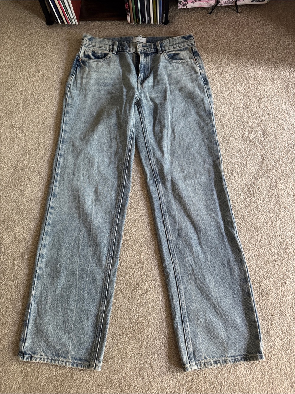 Women’s Light Blue Straight-Leg Jeans